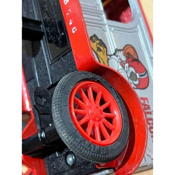 1983 Ertl Atlanta Falcons 1913 Ford Die Cast Bank NFL Huddles RARE - Picture 8 of 10